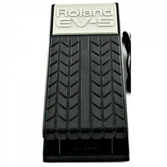 Pedal de Expressão Para Teclado EV5 ROLAND por 401,90 à vista no boleto/pix ou parcele em até 10x sem juros. Compre na loja Mundomax!