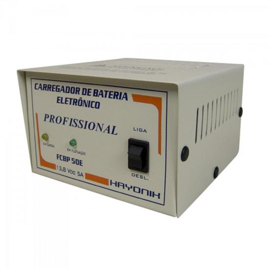 Carregador de bateria FCBP50E 13,8V 5A c/Flutuação HAYONIK por 0,00 à vista no boleto/pix ou parcele em até 1x sem juros. Compre na loja Mundomax!