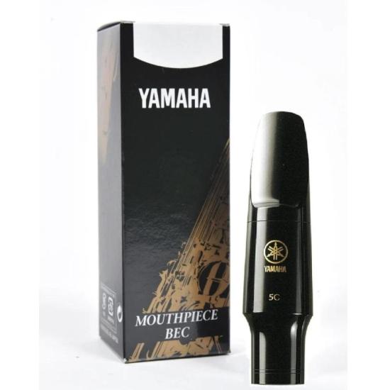 Boquilha Para Sax Alto AS5C Yamaha por 299,00 à vista no boleto/pix ou parcele em até 10x sem juros. Compre na loja Mundomax!