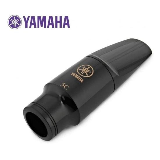 Boquilha Para Sax Alto AS5C Yamaha por 299,00 à vista no boleto/pix ou parcele em até 10x sem juros. Compre na loja Mundomax!