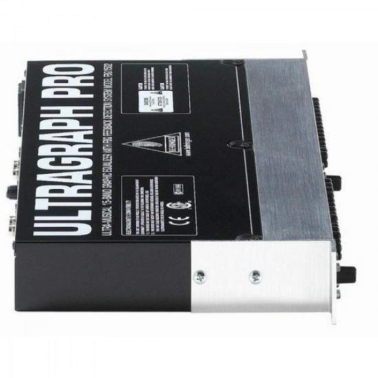 Equalizador Gráfico Profissional 15 Bandas Ultragraph FBQ1502 BEHRINGER por 1.323,90 à vista no boleto/pix ou parcele em até 12x sem juros. Compre na loja Mundomax!