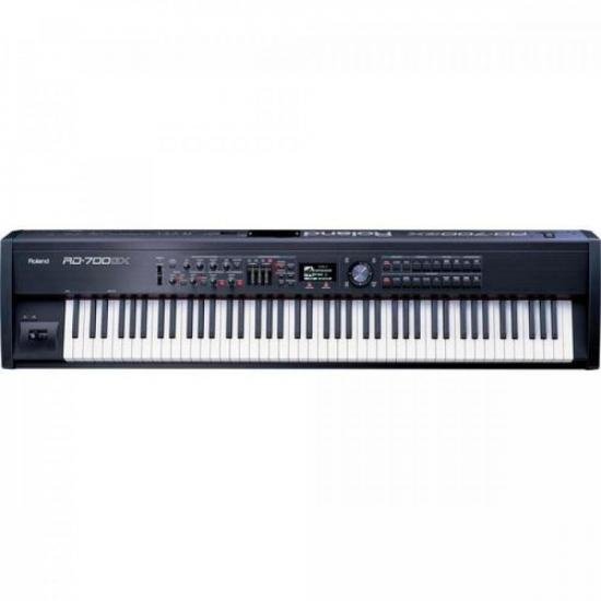 Piano Digital ROLAND RD700GX por 0,00 à vista no boleto/pix ou parcele em até 1x sem juros. Compre na loja Mundomax!