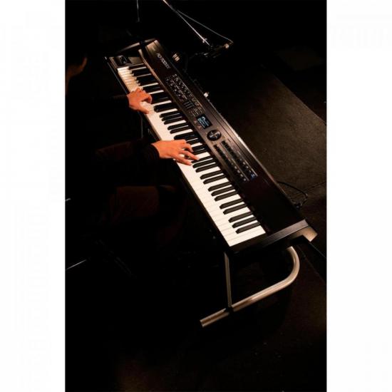 Piano Digital ROLAND RD700GX por 0,00 à vista no boleto/pix ou parcele em até 1x sem juros. Compre na loja Mundomax!