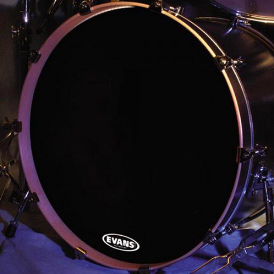 Pele de Resposta 22\" Resoant Black Bass BD22RBG EVANS por 541,00 à vista no boleto/pix ou parcele em até 10x sem juros. Compre na loja Mundomax!