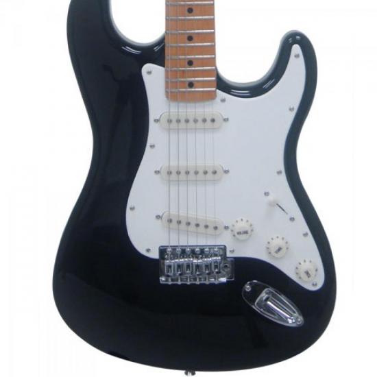 Guitarra SX Vintage Series SST 57 Preta por 0,00 à vista no boleto/pix ou parcele em até 1x sem juros. Compre na loja Mundomax!