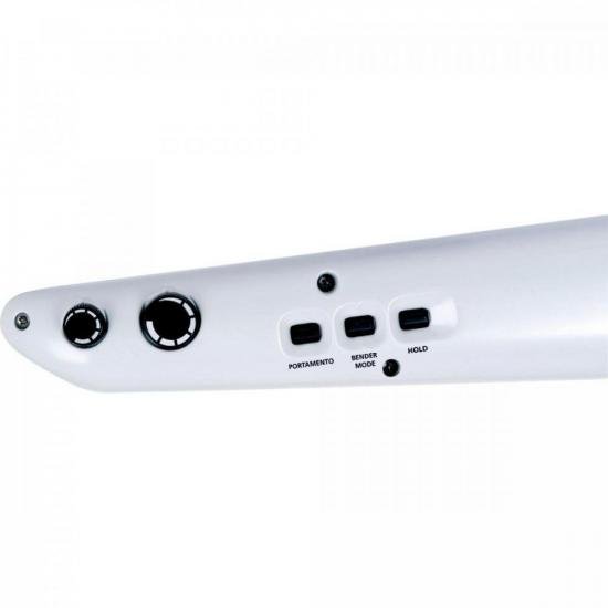 Teclado Sintetizador ROLAND Portátil AX-Synth por 0,00 à vista no boleto/pix ou parcele em até 1x sem juros. Compre na loja Mundomax!