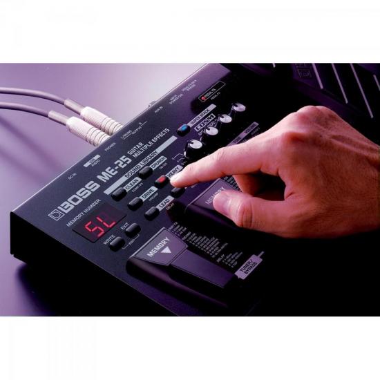 Pedaleira Para Guitarra ME-25 BOSS por 0,00 à vista no boleto/pix ou parcele em até 1x sem juros. Compre na loja Mundomax!