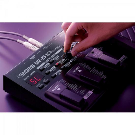 Pedaleira Para Guitarra ME-25 BOSS por 0,00 à vista no boleto/pix ou parcele em até 1x sem juros. Compre na loja Mundomax!