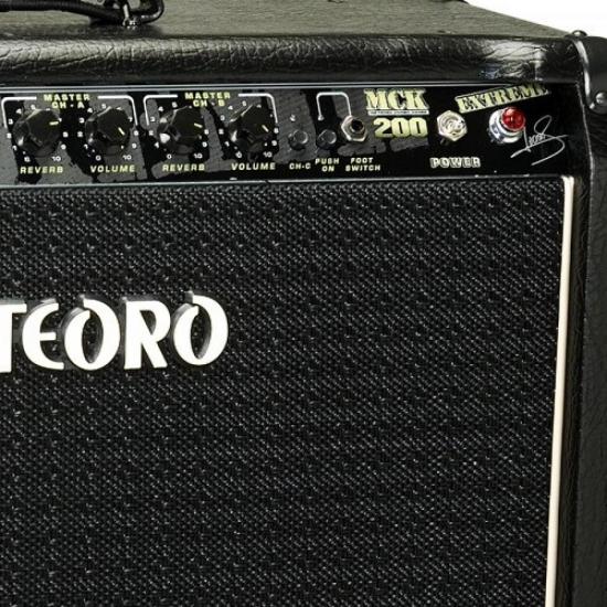 Cubo Para Guitarra Signature Andreas Kisser MCK200 Extreme METEORO por 0,00 à vista no boleto/pix ou parcele em até 1x sem juros. Compre na loja Mundomax!