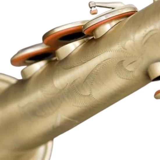 Saxofone Soprano Bb SP502-VG Envelhecido EAGLE por 6.999,00 à vista no boleto/pix ou parcele em até 12x sem juros. Compre na loja Mundomax!