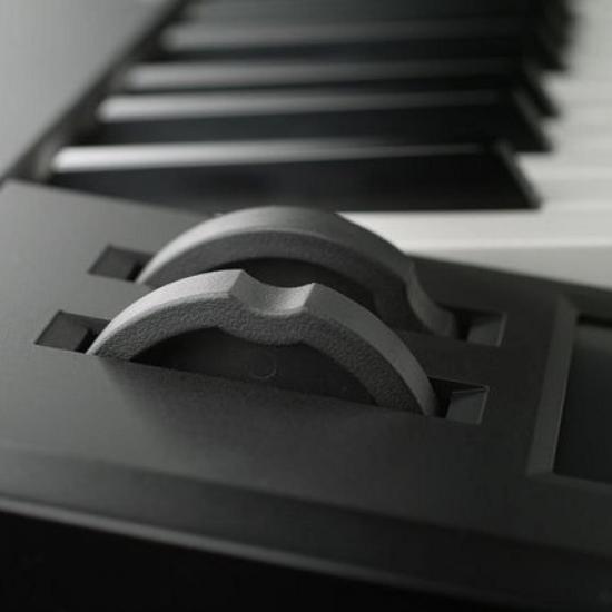 Teclado Sintetizador YAMAHA MOTIF-XF6 sem Fonte Preto por 0,00 à vista no boleto/pix ou parcele em até 1x sem juros. Compre na loja Mundomax!