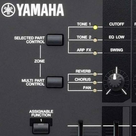 Teclado Sintetizador YAMAHA 76 Teclas MOTIF XF7 - Mundomax