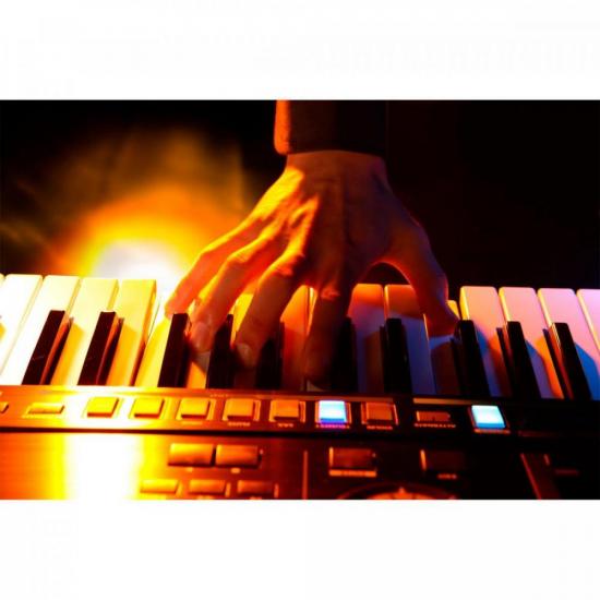 Teclado Sintetizador ROLAND 76 Teclas Clássico Jupiter 80 Preto por 0,00 à vista no boleto/pix ou parcele em até 1x sem juros. Compre na loja Mundomax!