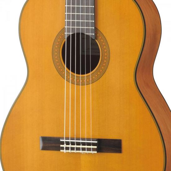 Violão Yamaha CG122MC Acústico Nylon Natural por 2.320,00 à vista no boleto/pix ou parcele em até 12x sem juros. Compre na loja Mundomax!