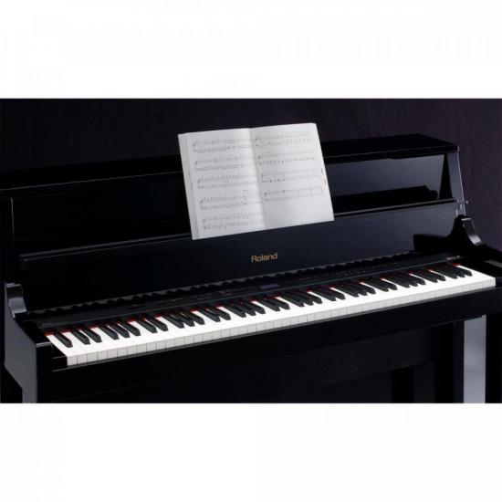 Piano Digital ROLAND 88 Teclas LX15 Preto por 0,00 à vista no boleto/pix ou parcele em até 1x sem juros. Compre na loja Mundomax!