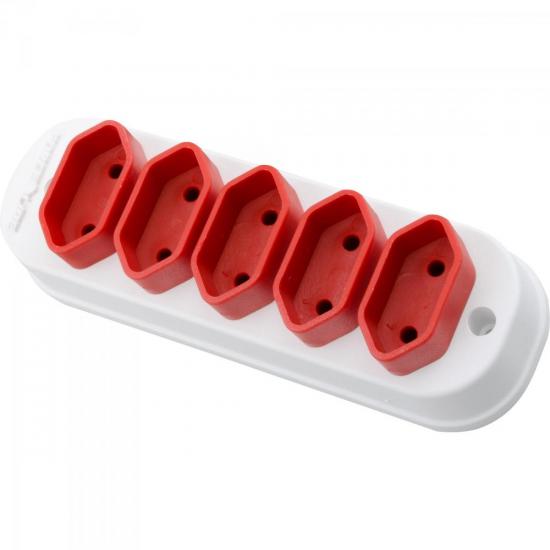 Tomada em Barra com 5 Tomadas 10A Branca/Vermelha FORCE LINE por 0,00 à vista no boleto/pix ou parcele em até 1x sem juros. Compre na loja Mundomax!