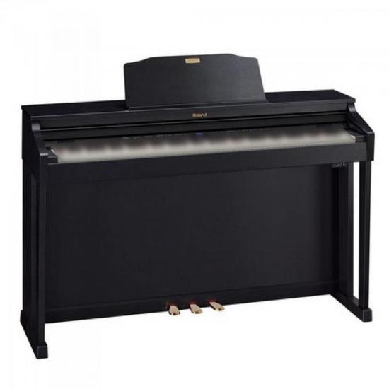 Estante Para Piano Digital KSC66PT ROLAND por 0,00 à vista no boleto/pix ou parcele em até 1x sem juros. Compre na loja Mundomax!