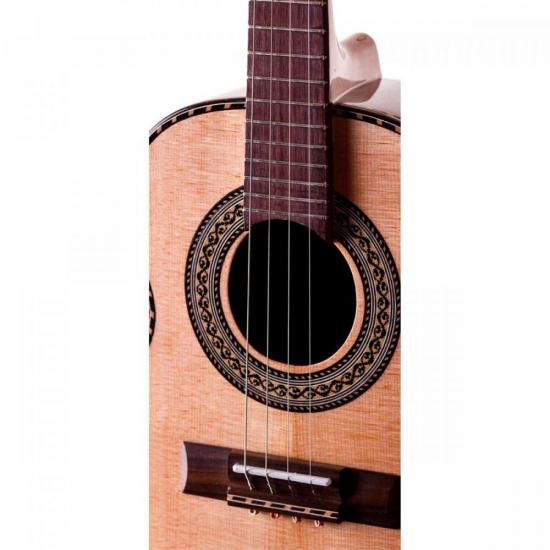 Cavaquinho ROZINI Presença Brasil RC15ATLP Ativo Com Afinador Louro-Pret por 1.999,00 à vista no boleto/pix ou parcele em até 12x sem juros. Compre na loja Mundomax!