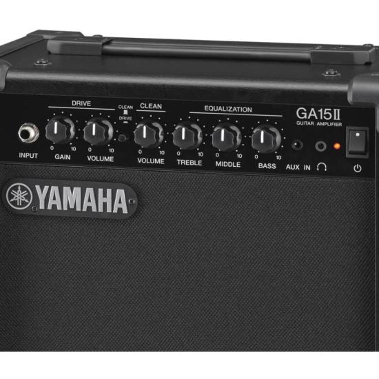 Cubo Para Guitarra Yamaha GA15II 15W RMS Preto por 759,00 à vista no boleto/pix ou parcele em até 10x sem juros. Compre na loja Mundomax!