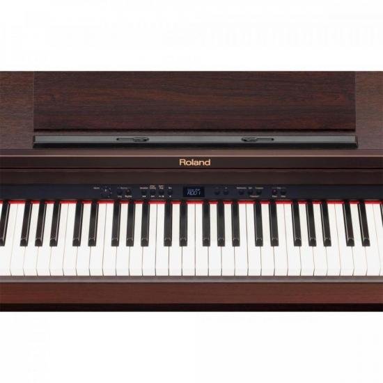 Piano Digital ROLAND Marrom RP-301R por 0,00 à vista no boleto/pix ou parcele em até 1x sem juros. Compre na loja Mundomax!