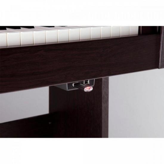 Piano Digital ROLAND Marrom RP-301R por 0,00 à vista no boleto/pix ou parcele em até 1x sem juros. Compre na loja Mundomax!