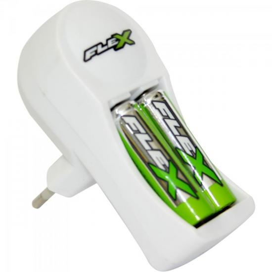 Carregador de Pilhas AA/AAA/9V Bivolt FXC12 FLEX por 0,00 à vista no boleto/pix ou parcele em até 1x sem juros. Compre na loja Mundomax!