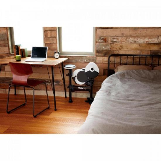 Bateria Eletrônica TD 4KP ROLAND por 0,00 à vista no boleto/pix ou parcele em até 1x sem juros. Compre na loja Mundomax!