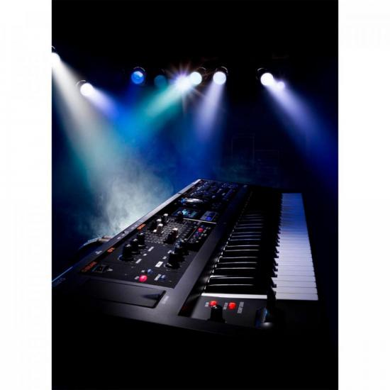 Orgao ROLAND Eletronico VCombo VR09 por 0,00 à vista no boleto/pix ou parcele em até 1x sem juros. Compre na loja Mundomax!