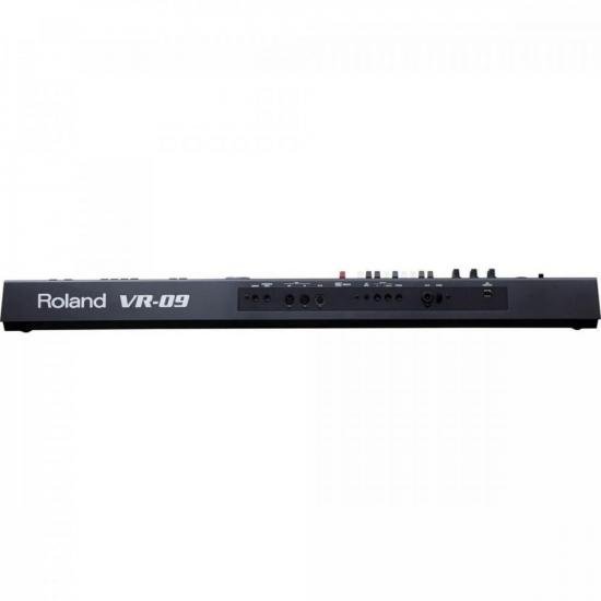 Orgao ROLAND Eletronico VCombo VR09 por 0,00 à vista no boleto/pix ou parcele em até 1x sem juros. Compre na loja Mundomax!