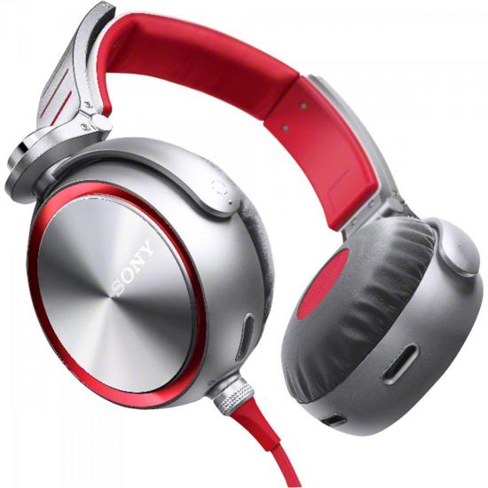 Fone de Ouvido Estilo DJ 50mm 3000mW MDRXB920 Prata e Vermelho SONY por 0,00 à vista no boleto/pix ou parcele em até 1x sem juros. Compre na loja Mundomax!