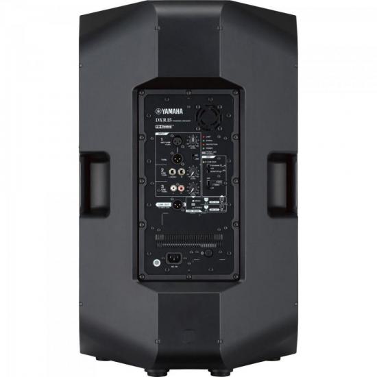 Caixa Acústica Ativa 15\" 1100W DXR-15 Preta YAMAHA por 0,00 à vista no boleto/pix ou parcele em até 1x sem juros. Compre na loja Mundomax!