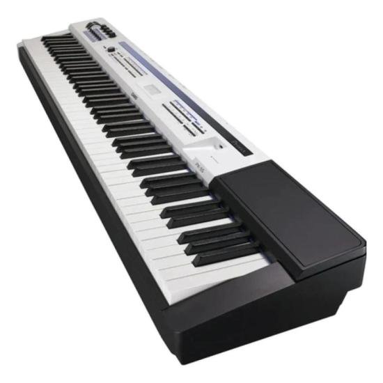 Piano Sintetizador CASIO 88 Teclas PRIVIA PRO PX-5S Branco por 5.669,00 à vista no boleto/pix ou parcele em até 12x sem juros. Compre na loja Mundomax!