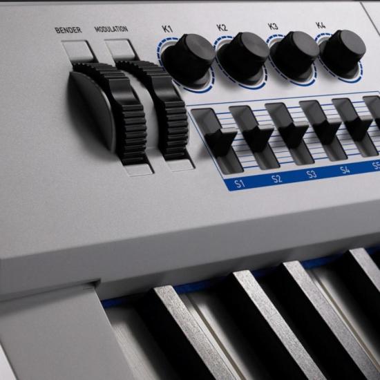 Piano Sintetizador CASIO 88 Teclas PRIVIA PRO PX-5S Branco por 5.669,00 à vista no boleto/pix ou parcele em até 12x sem juros. Compre na loja Mundomax!