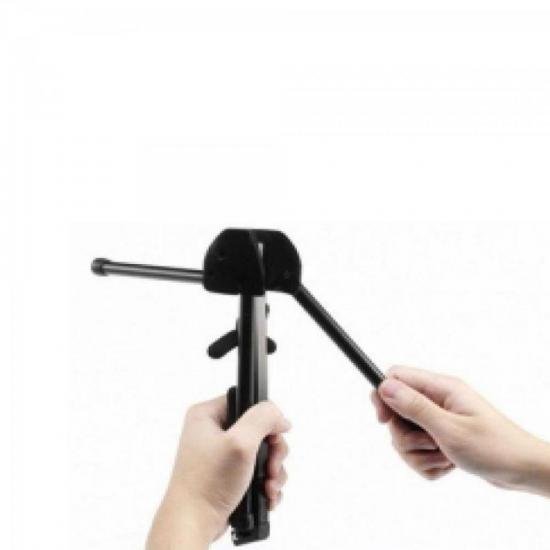 Suporte para Sax Tenor DS432B Preto HERCULES por 240,00 à vista no boleto/pix ou parcele em até 9x sem juros. Compre na loja Mundomax!