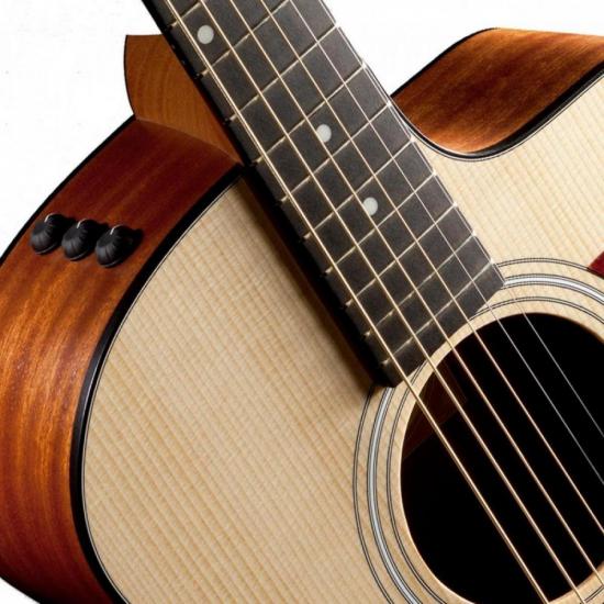 Violão Eletroacústico Taylor 114 Ce Natural por 0,00 à vista no boleto/pix ou parcele em até 1x sem juros. Compre na loja Mundomax!