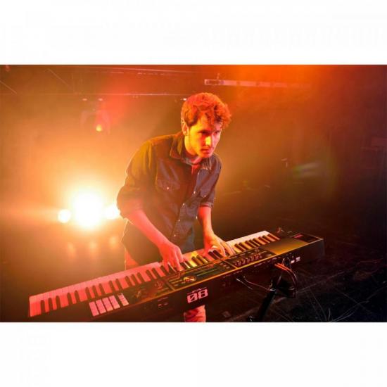 Teclado Roland FA-08 por 0,00 à vista no boleto/pix ou parcele em até 1x sem juros. Compre na loja Mundomax!