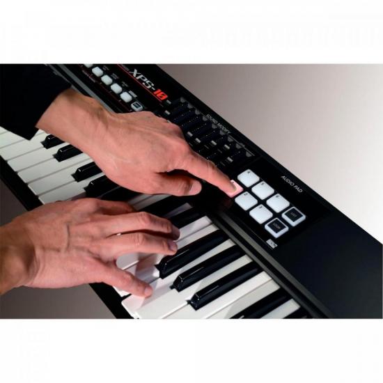 Teclado Sintetizador ROLAND XPS-10 Preto por 3.949,99 à vista no boleto/pix ou parcele em até 12x sem juros. Compre na loja Mundomax!
