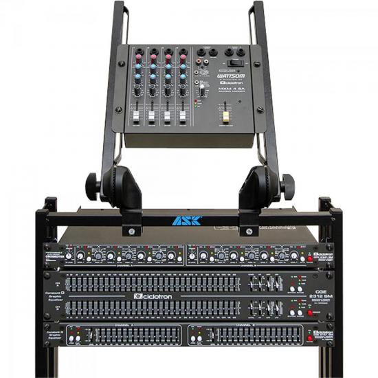 Mesa de Som 4 Canais MXM4SA CICLOTRON por 0,00 à vista no boleto/pix ou parcele em até 1x sem juros. Compre na loja Mundomax!