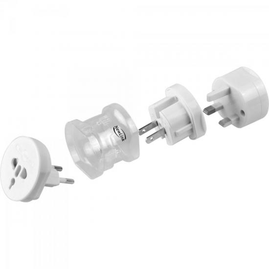 Plug Adaptador Universal AD101 Branco NEWLINK por 0,00 à vista no boleto/pix ou parcele em até 1x sem juros. Compre na loja Mundomax!