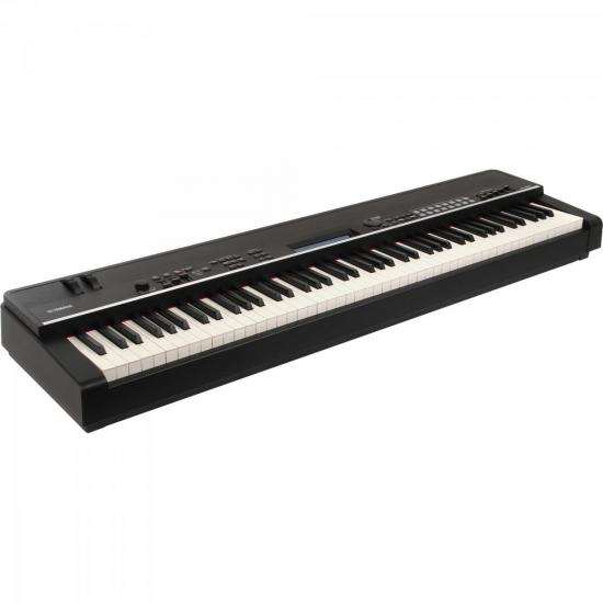 Piano Digital YAMAHA 88 Teclas com Cabo de Força CP4 STAGE Preto por 0,00 à vista no boleto/pix ou parcele em até 1x sem juros. Compre na loja Mundomax!