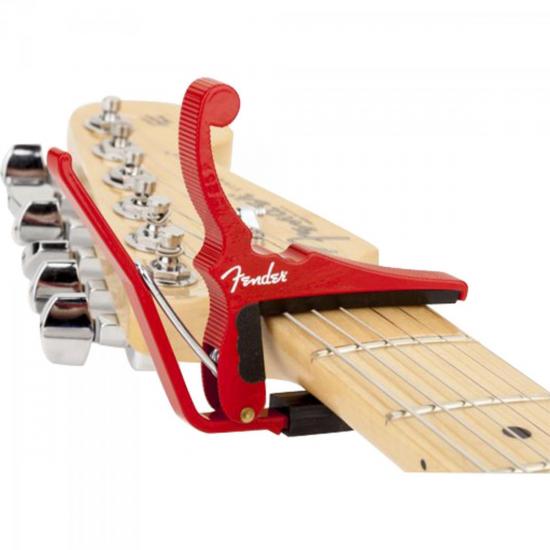 Braçadeira Capotraste QUICK-CHANGE CAPO Vermelha FENDER por 0,00 à vista no boleto/pix ou parcele em até 1x sem juros. Compre na loja Mundomax!