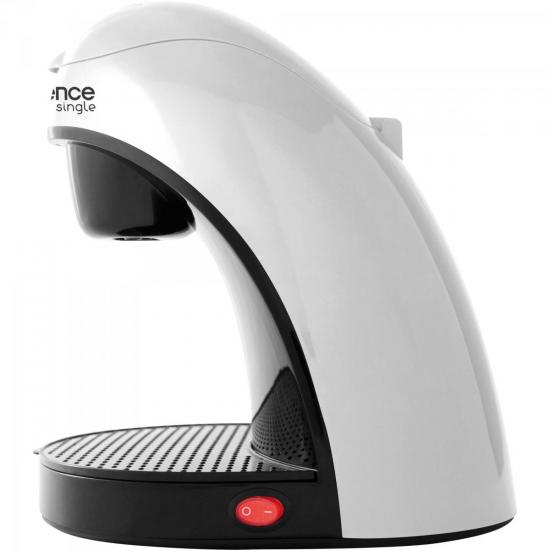Cafeteira Single com 2 Xícaras 127V CAF110 Branca/Preta CADENCE por 0,00 à vista no boleto/pix ou parcele em até 1x sem juros. Compre na loja Mundomax!