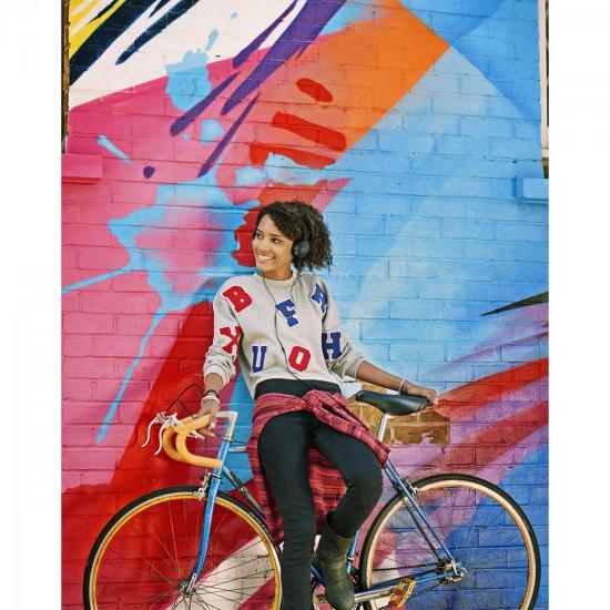 Fone de Ouvido DJ com Graves Nítidos SHL3260BK/00 Preto PHILIPS por 0,00 à vista no boleto/pix ou parcele em até 1x sem juros. Compre na loja Mundomax!