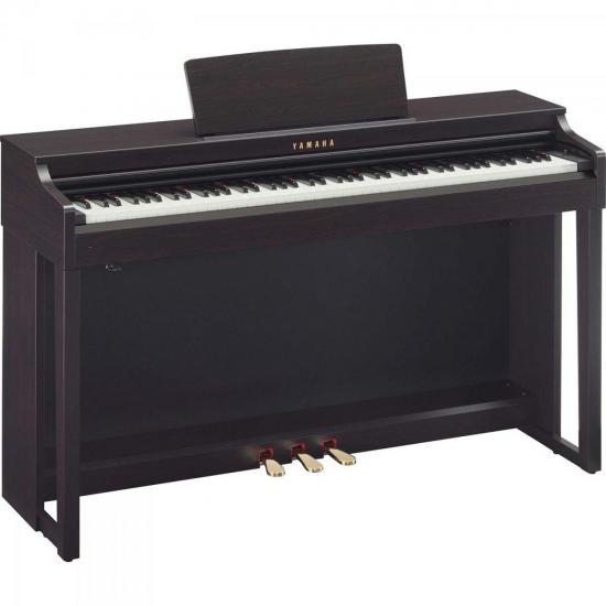 Piano Digital YAMAHA Clavinova CLP-525R Dark Rosewood por 0,00 à vista no boleto/pix ou parcele em até 1x sem juros. Compre na loja Mundomax!