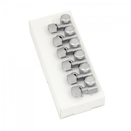 Tarraxas para Guitarras FENDER Strato/Tele com trava LOCKING 38-11 F-SL por 767,90 à vista no boleto/pix ou parcele em até 10x sem juros. Compre na loja Mundomax!