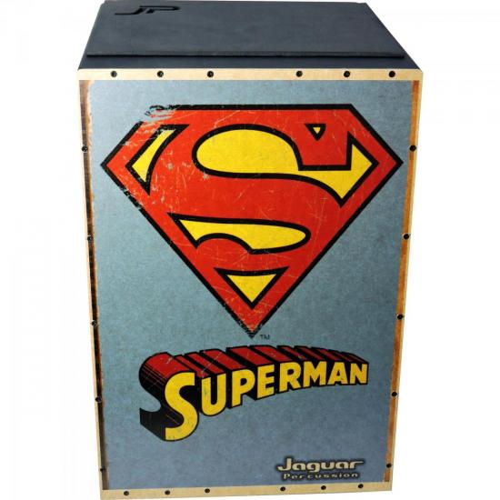 Cajon Eletroacústico Inclinado SUPERMAN K2-EQ-010 JAGUAR por 0,00 à vista no boleto/pix ou parcele em até 1x sem juros. Compre na loja Mundomax!