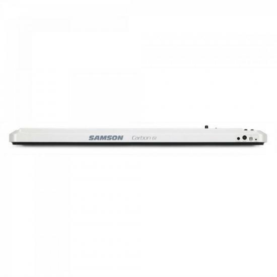Controlador SAMSON Midi CARBON-61 Branco por 0,00 à vista no boleto/pix ou parcele em até 1x sem juros. Compre na loja Mundomax!