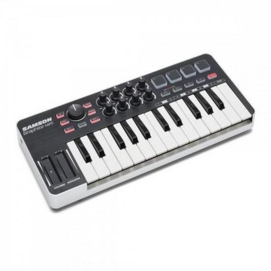 Controlador SAMSON Midi GRAPHITE M-25 Preto por 0,00 à vista no boleto/pix ou parcele em até 1x sem juros. Compre na loja Mundomax!