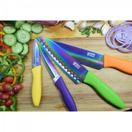 Kit 4 Facas em Aço Inox Revestidas em Titânio YUZE por 0,00 à vista no boleto/pix ou parcele em até 1x sem juros. Compre na loja Mundomax!