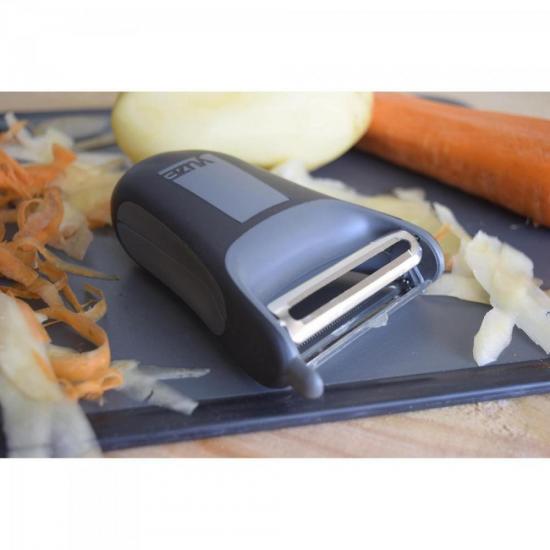 Descascador de Alimentos PEELER Preto YUZE por 0,00 à vista no boleto/pix ou parcele em até 1x sem juros. Compre na loja Mundomax!